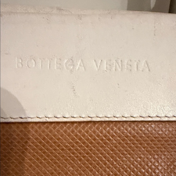 Bottega Veneta Two-Way Leather Tote Bag - Picture 2 of 13